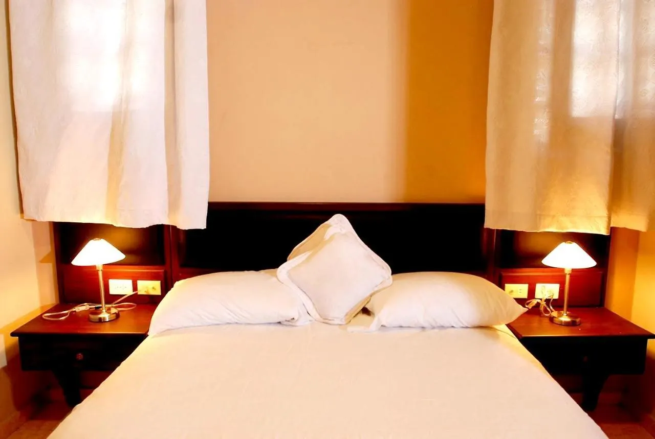 Luxury House In Santo Domingo + Jacuzzi Villa Nyaraló
